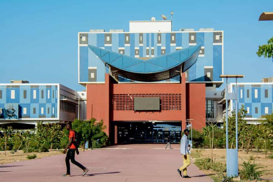 Institut des Beaux Arts CHEIKH ANTA DIOP